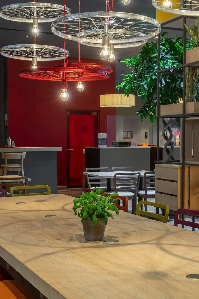 IntercityHotel Budapest 4*,